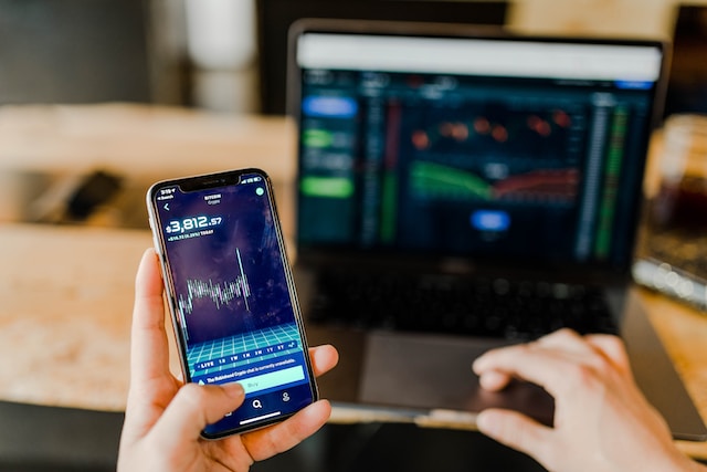 Copy Trading or Social Trading